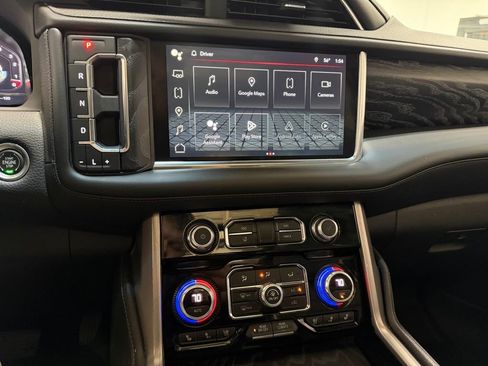 Used 2022 GMC Yukon Denali image 24