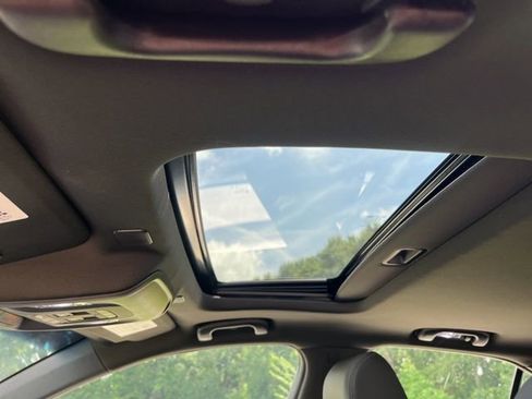 New 2025 Cadillac CT4 Premium Luxury image 28