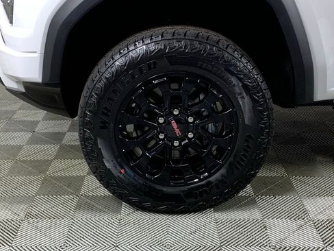 New 2026 GMC Canyon Elevation image 12