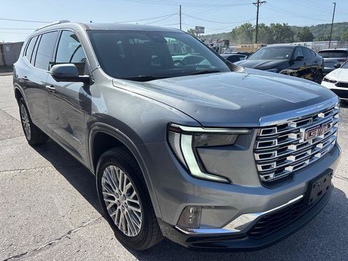 Used 2025 GMC Acadia Denali w/ LPO, Floor Liner Package AWD/4WD image 5