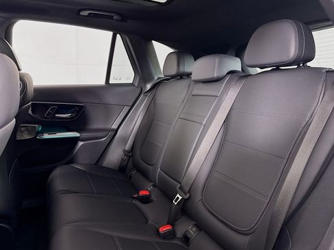 New 2026 Mercedes-Benz GLC 300 image 7