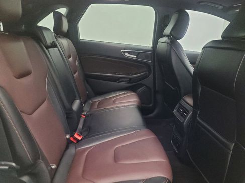 Used 2020 Ford Edge Titanium w/ Equipment Group 301A FWD image 19