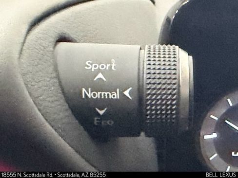 Used 2025 Lexus ES 300h w/ Premium Package FWD image 32