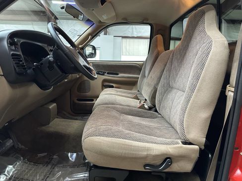 Used 1998 Dodge Ram 1500 Truck 2WD Regular Cab image 11