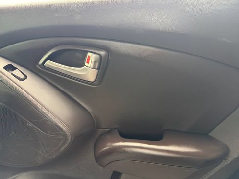 Used 2013 Hyundai Tucson GLS AWD/4WD image 34