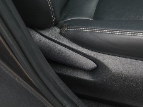 Used 2022 Toyota RAV4 XLE Premium FWD image 35