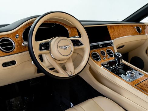 Certified 2022 Bentley Continental GT image 22