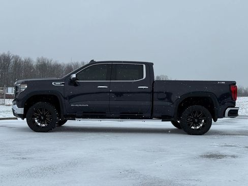 Used 2022 GMC Sierra 1500 SLT w/ SLT Premium Plus Package image 8