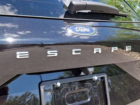 Used 2023 Ford Escape ST-Line w/ Tech Pack #1 AWD/4WD image 32