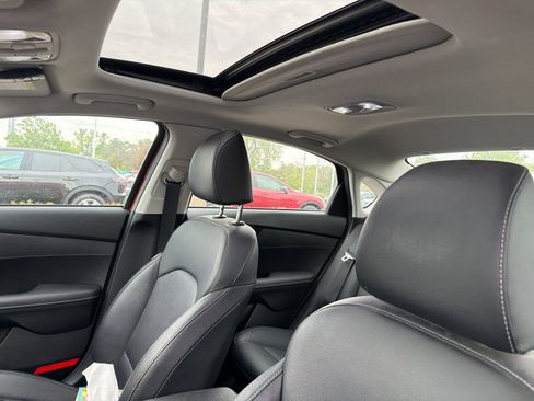 Used 2019 Kia Forte EX w/ Option Group 020 FWD image 9