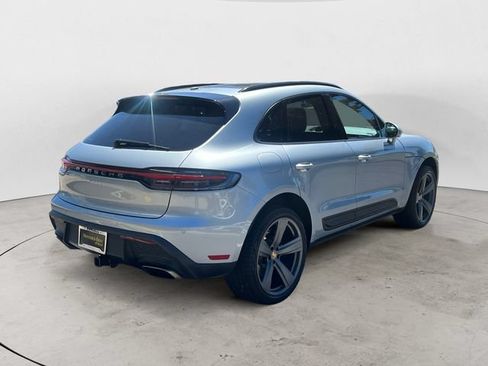 Used 2025 Porsche Macan AWD/4WD image 5