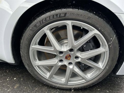 New 2026 Porsche Panamera 4 E-Hybrid image 10