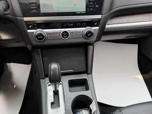 Used 2016 Subaru Outback 2.5i Limited AWD/4WD image 24