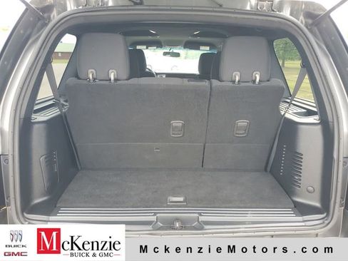 Used 2017 Ford Expedition XLT AWD/4WD image 32