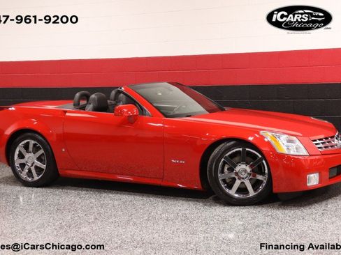 Used 2007 Cadillac XLR RWD image 2