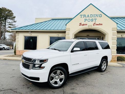 Used 2019 Chevrolet Suburban LT image 26