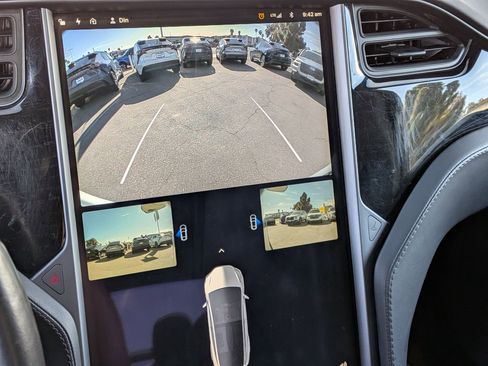 Used 2018 Tesla Model X P100D image 19