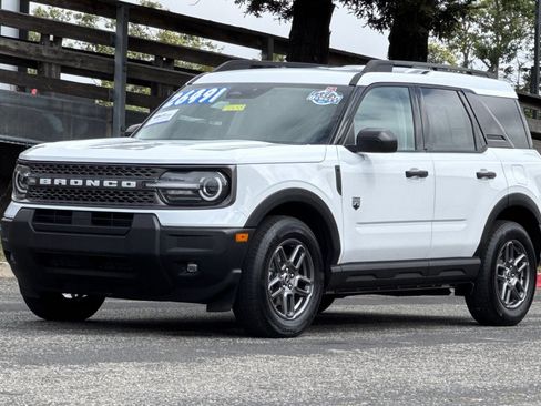 Certified 2025 Ford Bronco Sport Big Bend w/ Convenience Package AWD/4WD image 11