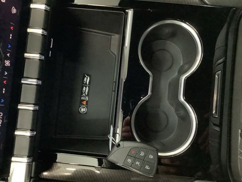 New 2026 GMC Yukon XL Elevation image 24