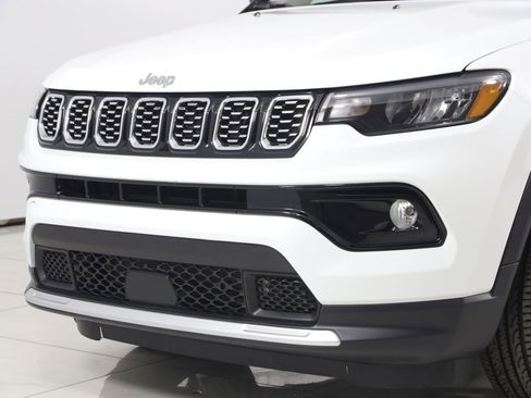 Used 2025 Jeep Compass Limited image 51