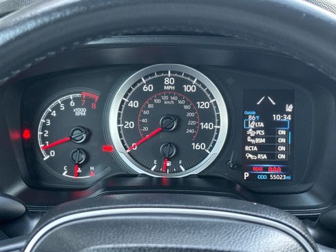 Used 2022 Toyota Corolla Cross LE image 25