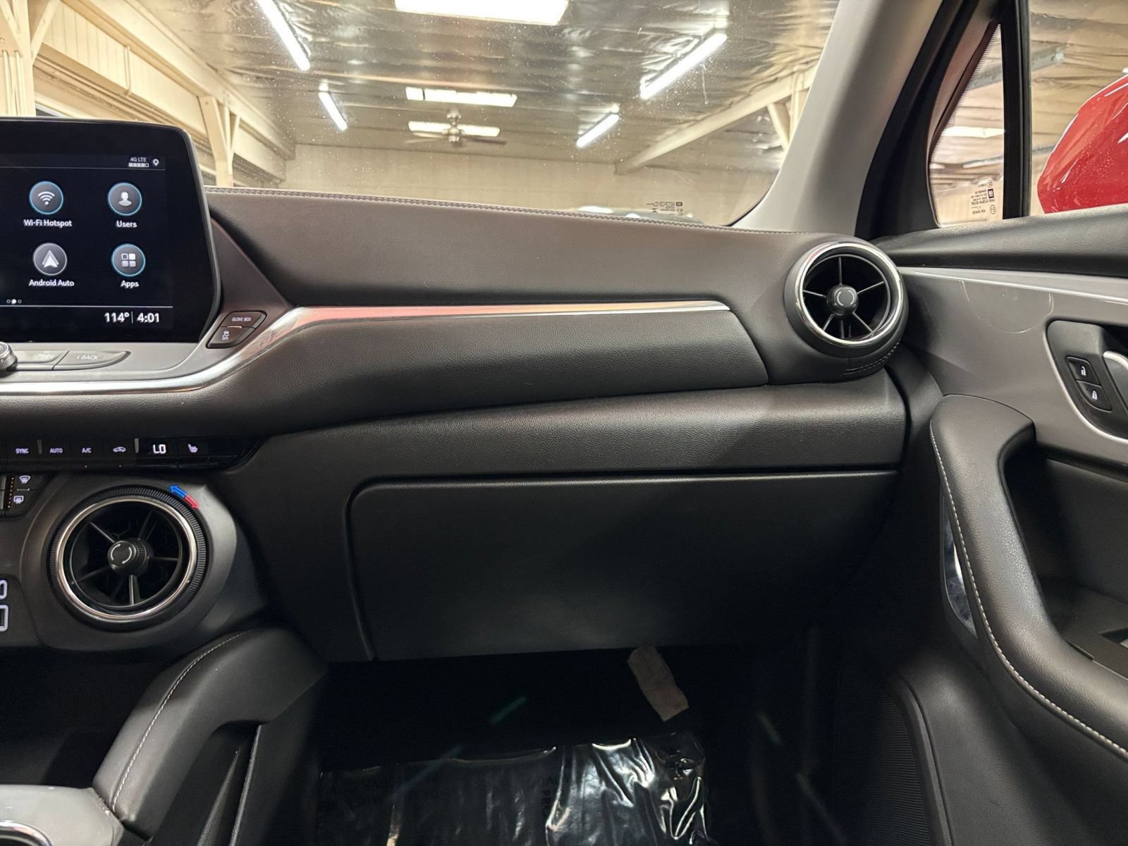 Used 2025 Chevrolet Blazer LT FWD image 35