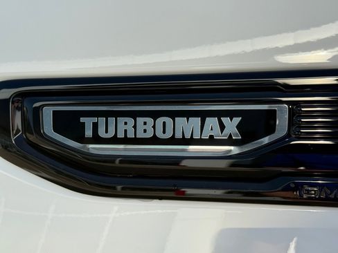 New 2026 GMC Sierra 1500 Pro w/ Pro Value Package image 8