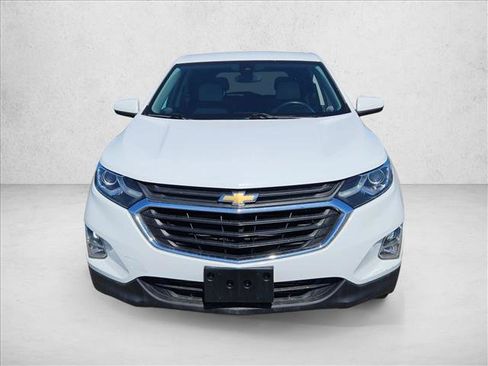 Used 2019 Chevrolet Equinox LT w/ Driver Convenience Package image 2