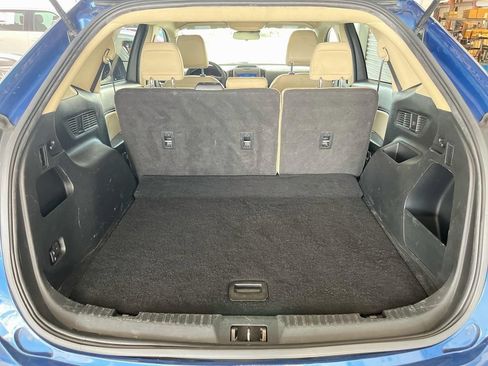 Used 2020 Ford Edge SE FWD image 27