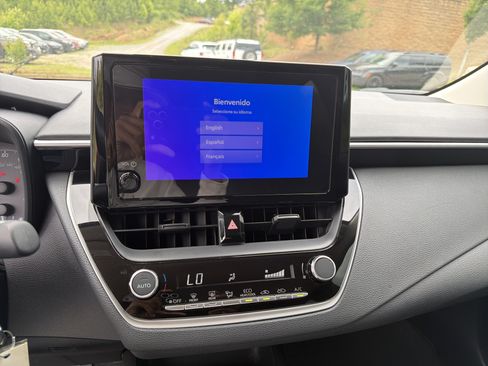 Used 2025 Toyota Corolla LE FWD image 27
