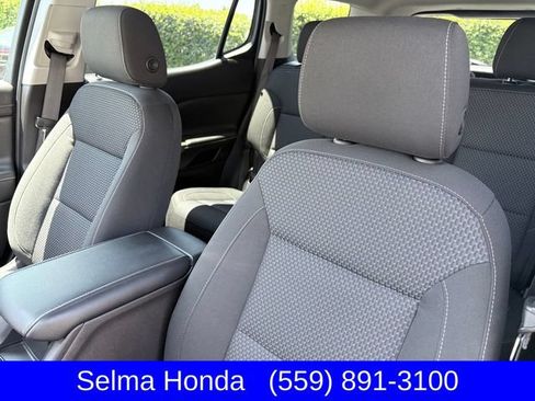 Used 2022 GMC Acadia SLE w/ Driver Convenience Package FWD image 11