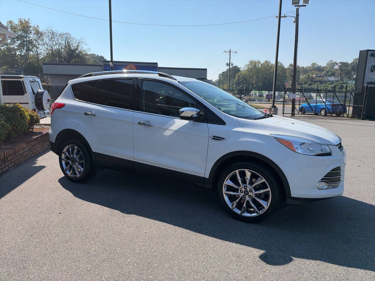 Used 2015 Ford Escape SE w/ SE Chrome Package AWD/4WD image 9