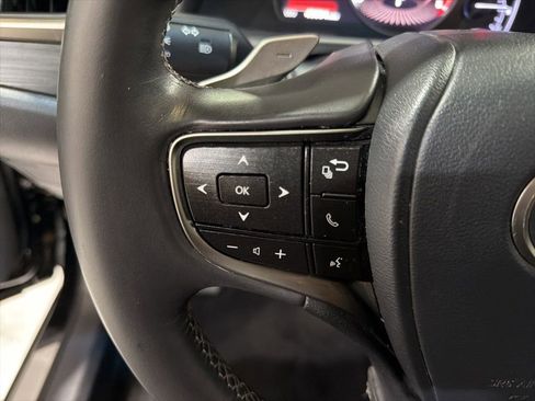 Used 2019 Lexus ES 350 Luxury w/ Accessory Package 2 image 14