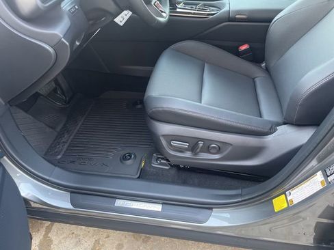 New 2026 Toyota Crown XLE image 8