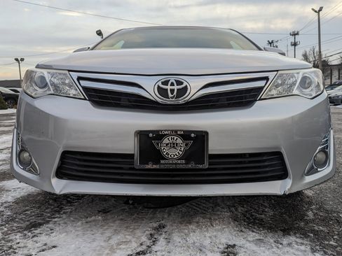 Used 2014 Toyota Camry XLE image 4