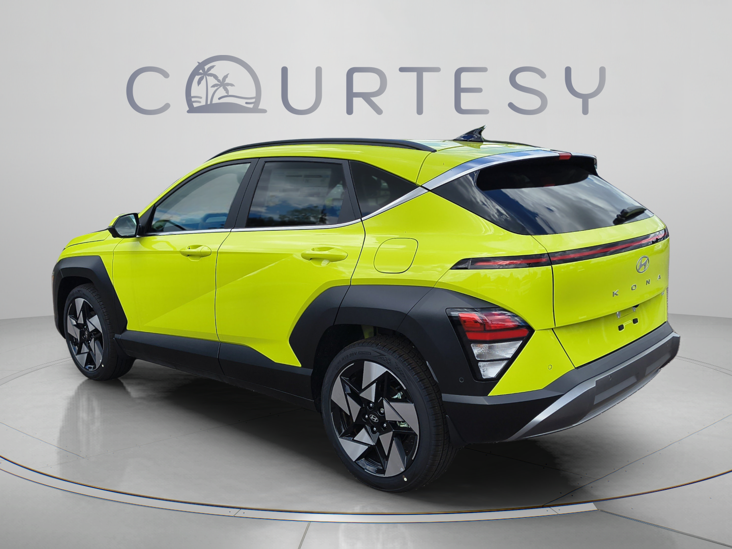 New 2026 Hyundai Kona Limited FWD image 3