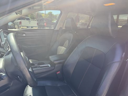 Used 2020 Nissan Altima 2.5 SR FWD image 13