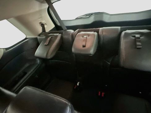 Used 2023 Nissan Pathfinder SL AWD/4WD image 30