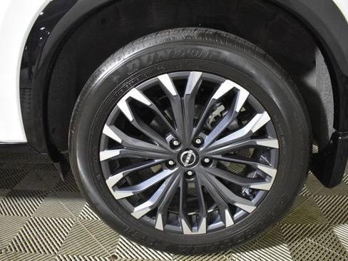 Certified 2025 Nissan Rogue Platinum AWD/4WD image 47
