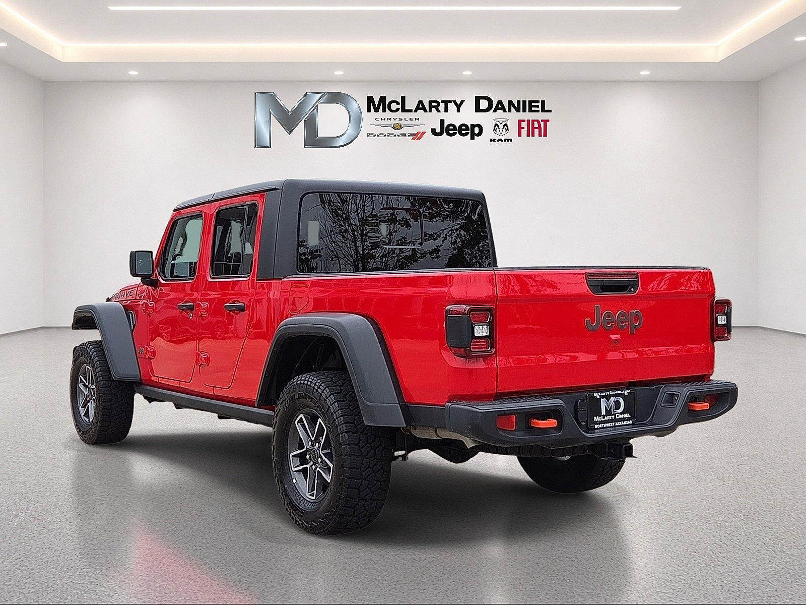 Used 2026 Jeep Gladiator Mojave AWD/4WD image 4