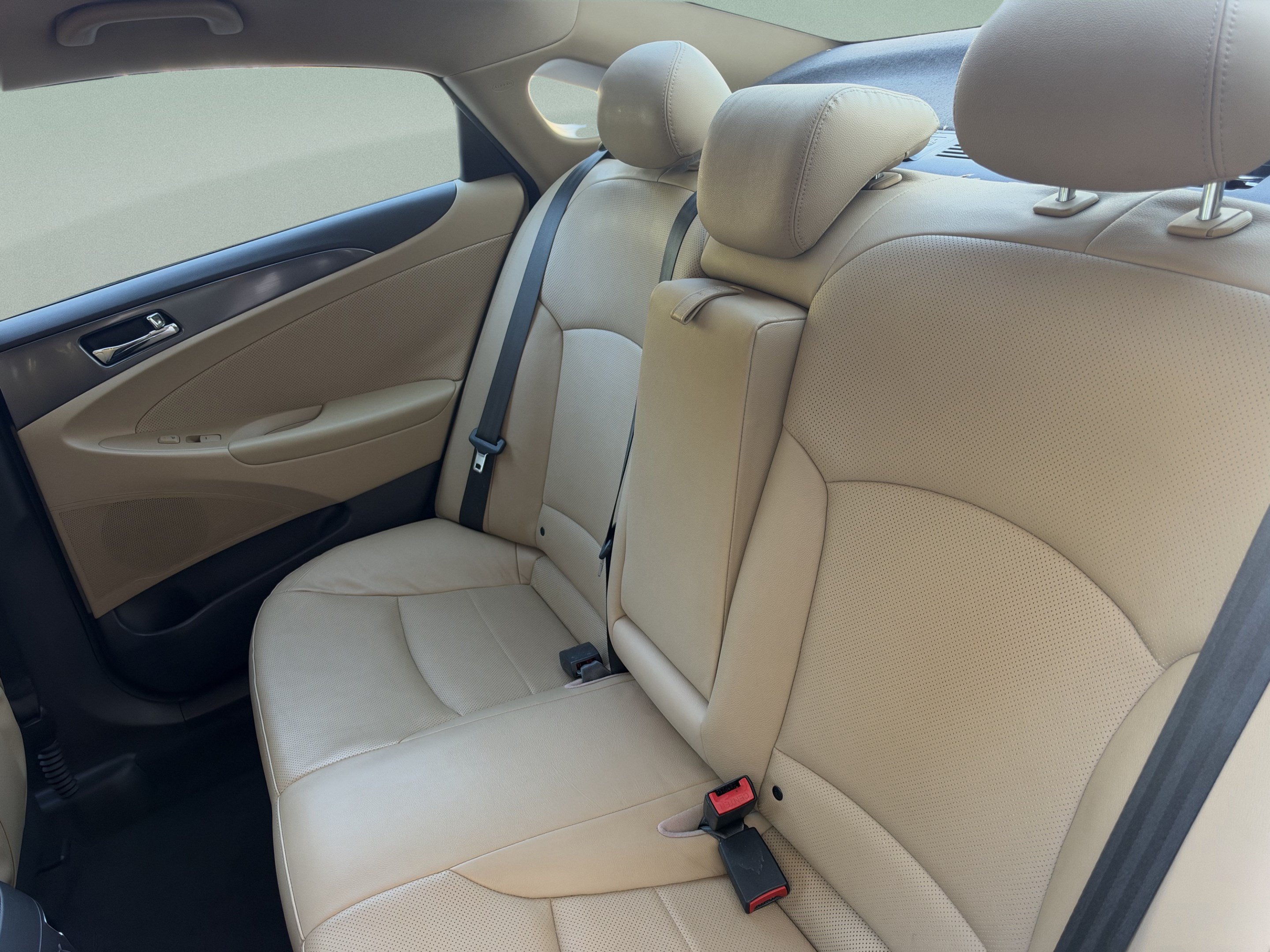 Used 2012 Hyundai Sonata Hybrid w/ Leather Pkg FWD image 29