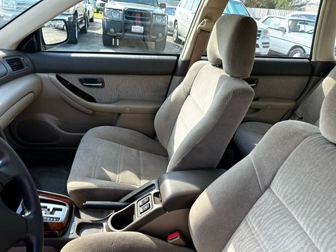 Used 2001 Subaru Outback Wagon image 44