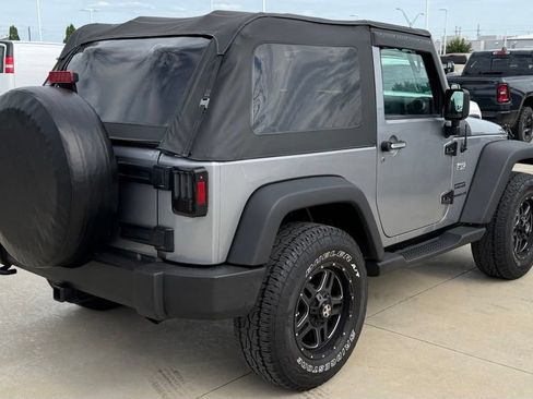 Used 2017 Jeep Wrangler Sport w/ Quick Order Package 24S AWD/4WD image 5