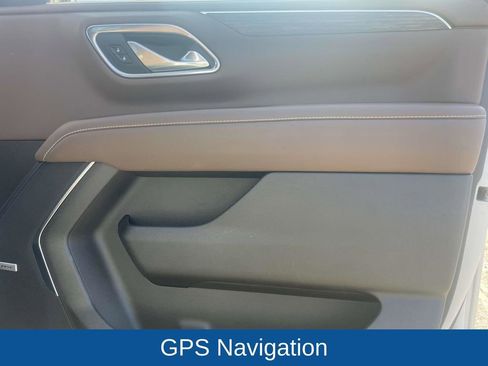 Used 2023 Chevrolet Tahoe High Country AWD/4WD image 16