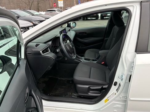Used 2023 Toyota Corolla LE image 22