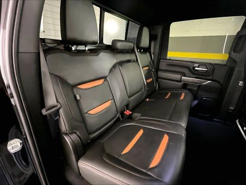 Used 2022 GMC Sierra 2500 AT4 w/ AT4 Preferred Package AWD/4WD image 19
