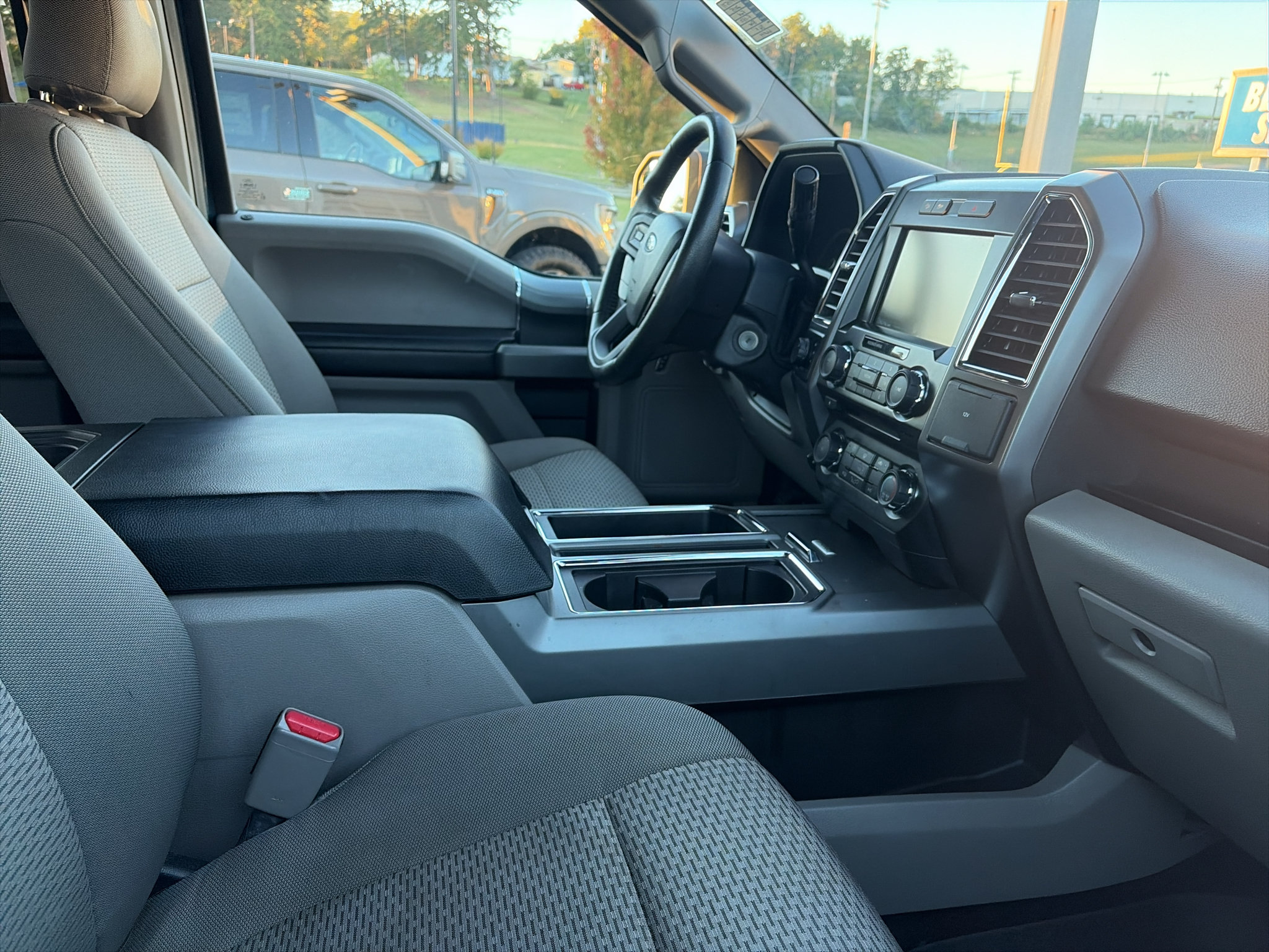 Used 2015 Ford F150 XLT w/ Equipment Group 301A Mid AWD/4WD image 2