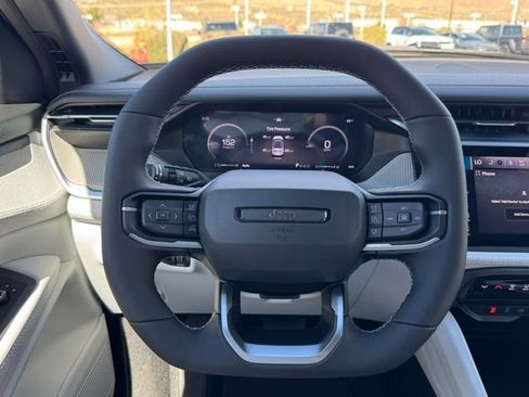 New 2026 Jeep Cherokee Laredo image 15