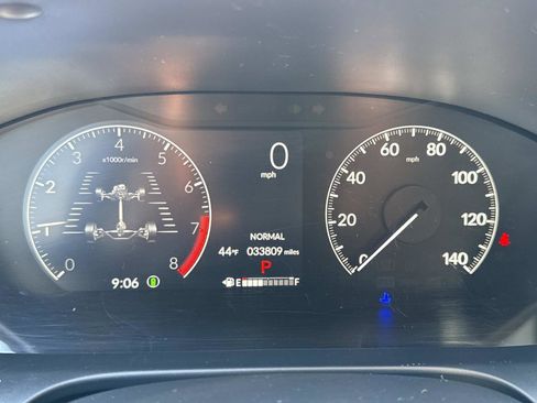 Used 2024 Honda HR-V LX image 11