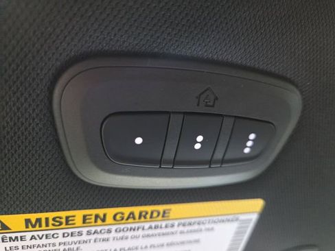 New 2026 Chrysler Pacifica Select image 24